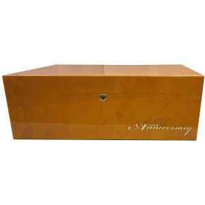 Orange Humidor + 3 druhy Doutníků Gurkha 35th Anniversary po 25 kusech